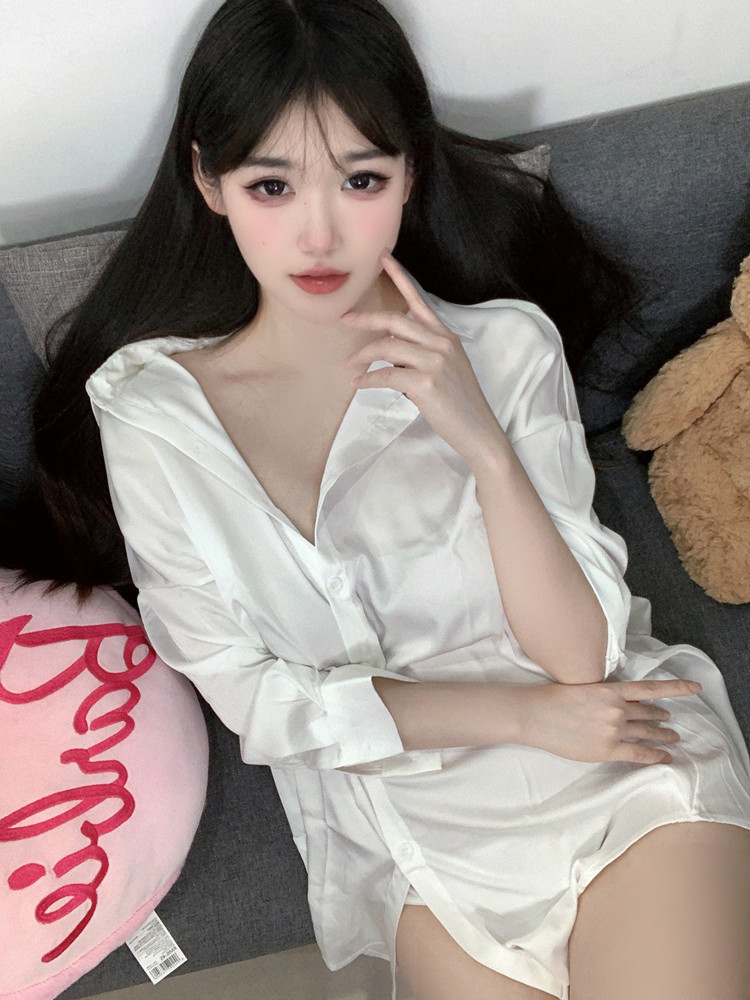 Baby Gown Nightwear - Mode Witte Kleur Shirt Perspectief Vrouwelijke